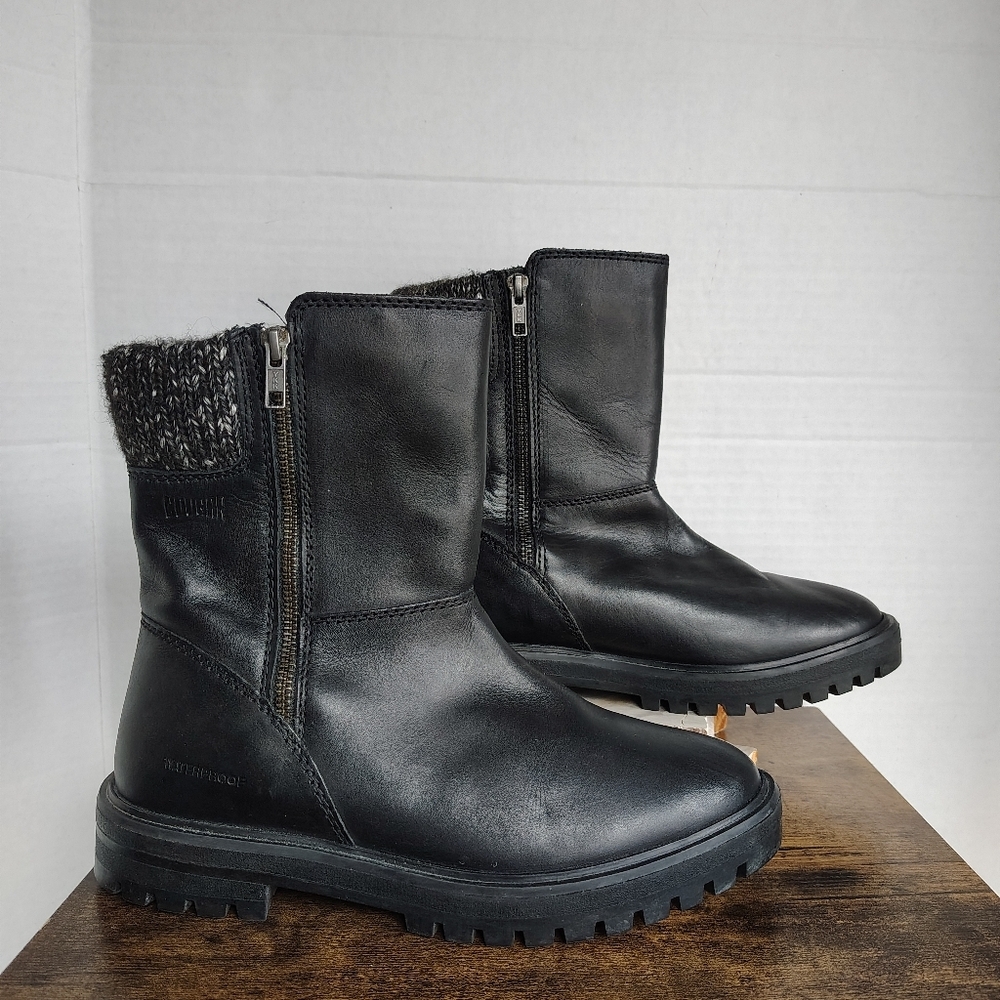 Cougar Black Winter Boots with Textured Upper and Chunky Sole
